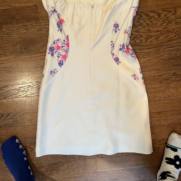 Intermix Pency White Mini Dress  / Size 4 / Pink & Blue Florals - Picture 7 of 7